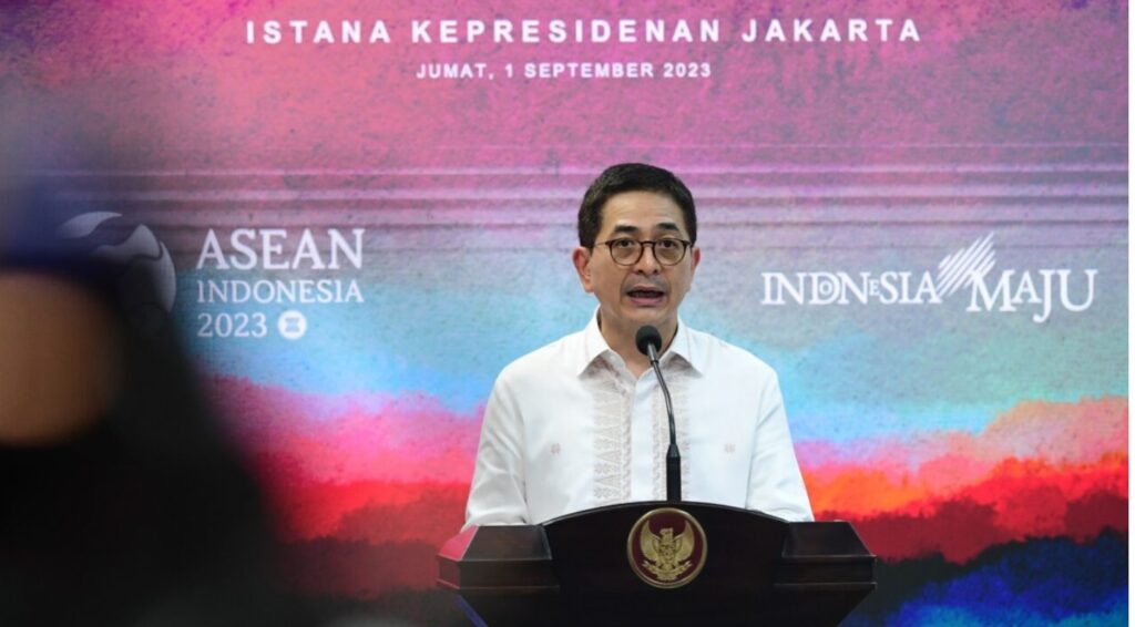 Ketua ASEAN Business Advisory Council (ASEAN-BAC) sekaligus Ketua Kamar Dagang dan Industri (Kadin) Indonesia, Arsjad Rasjid, menyampaikan keterangan pers di Kantor Presiden, Jakarta, Jumat (1/9/2023).