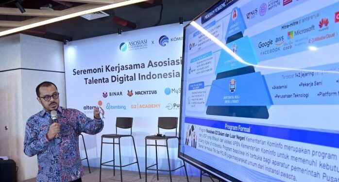 Foto : Wamenkominfo Nezar Patria (Humas Kominfo)